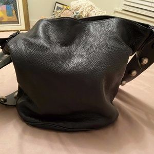 Gorgeous Black Leather Michael Kors Feed Bag Purse with Crossbody Strap